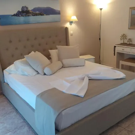 Soula Kaliva * קפלוס